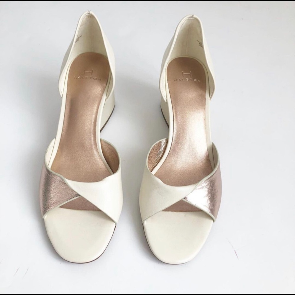 H by Halston Cream and Gold Heels